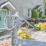 Springbank Cottage, Luxury District In *