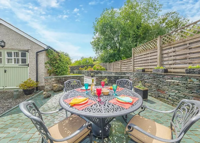 Springbank Cottage, Luxury District In *