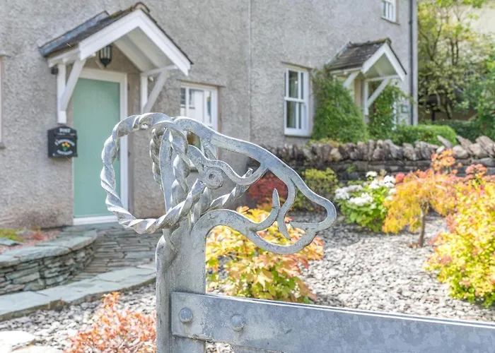 Springbank Cottage, Luxury District In *